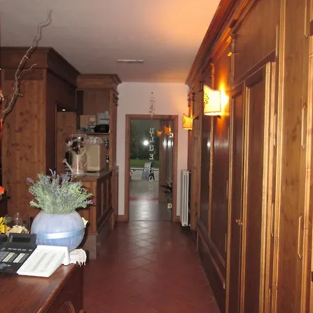 穆布雷蓝屋住宿加早餐旅馆 奥伦佐卡多利