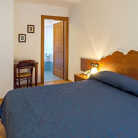 Oda ve Kahvaltı Meuble Blue House 3*