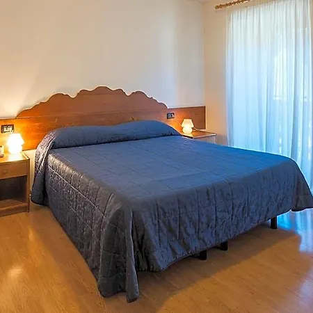 Meuble Blue House فندق مبيت وإفطار أورونزو دي كادوري