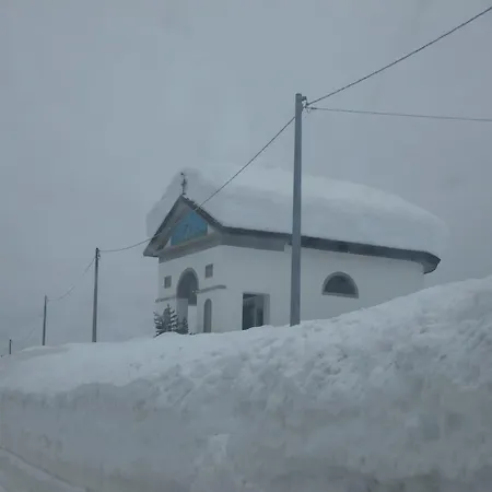 B&B Meuble Blue House 아우론조디까도레