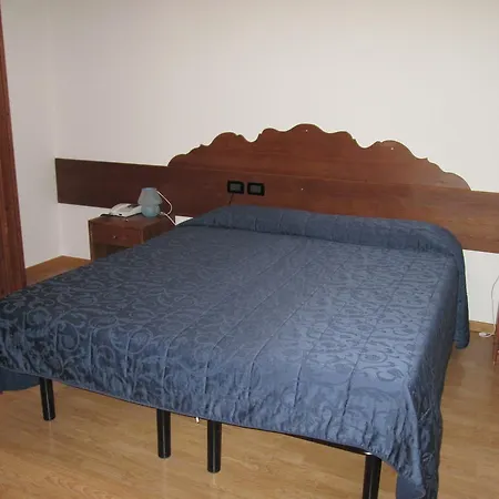 B&B Meuble Blue House 아우론조디까도레